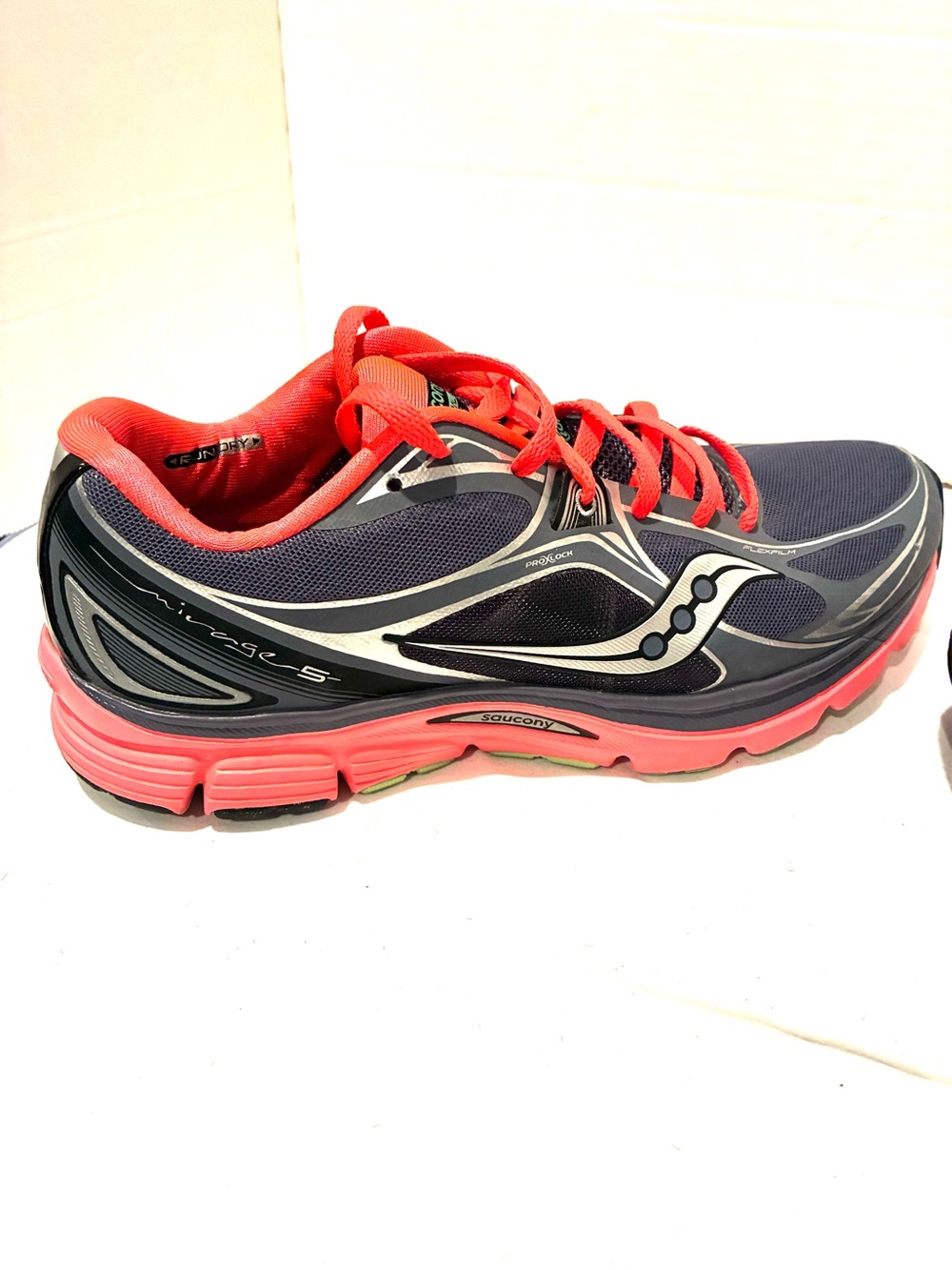Saucony Mirage 5 Natural Series Running Shoes Womens Size 10 Outdoors Sneakers - Picture 7 of 11